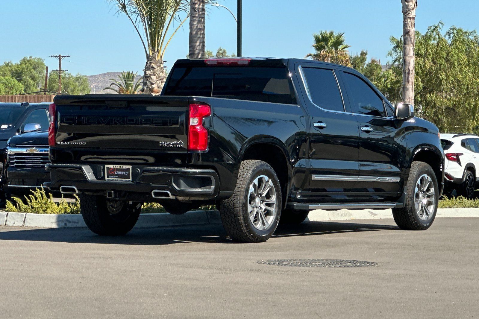 Used 2026 Chevrolet Silverado 1500 High Country w/ Technology Package AWD/4WD image 4