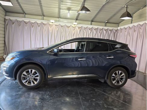 Used 2018 Nissan Murano SV image 4