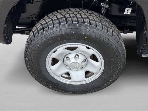 Used 2023 Toyota Tacoma SR AWD/4WD image 9
