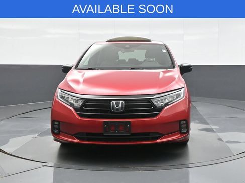 Used 2024 Honda Odyssey Sport image 2