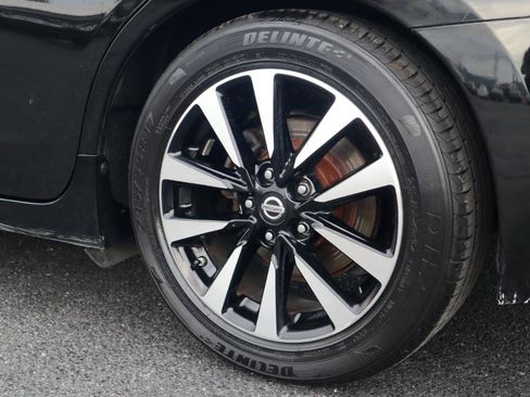 Used 2018 Nissan Altima 2.5 SL FWD image 25