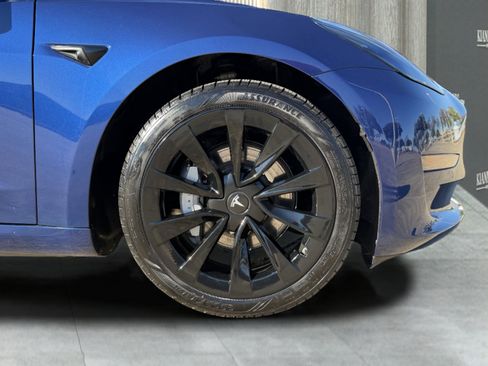 Used 2022 Tesla Model 3 Standard Range image 87