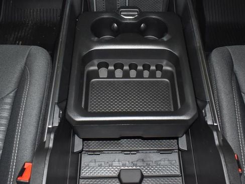 New 2026 RAM 1500 4x4 Crew Cab image 23