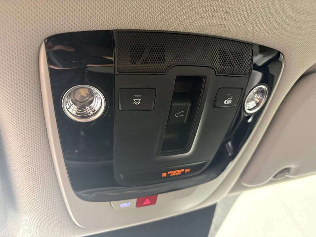 New 2026 Kia Sorento S w/ S Panoramic Sunroof Package FWD image 34
