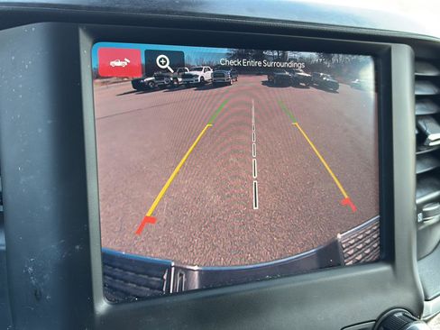 Used 2024 RAM 2500 Big Horn w/ Bed Utility Group image 12