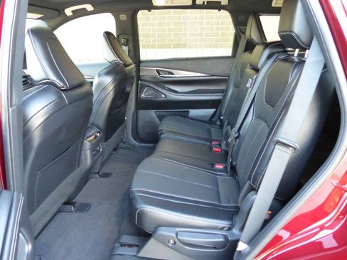 Used 2023 INFINITI QX60 Luxe w/ Performance Audio Package AWD/4WD image 41