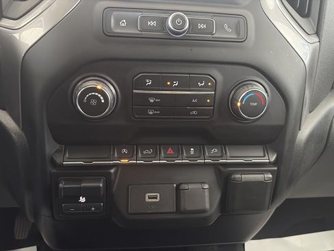 Used 2020 Chevrolet Silverado 1500 Custom w/ Custom 2.7L Value Package AWD/4WD image 19