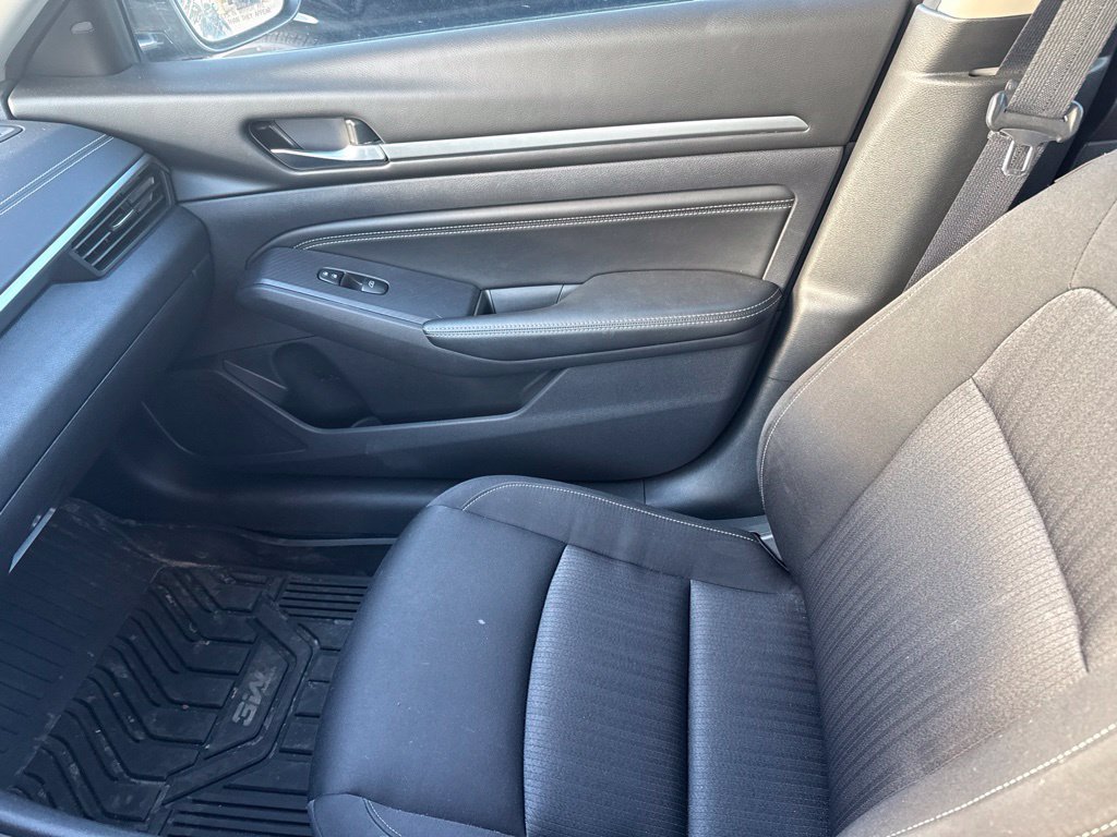 Used 2019 Nissan Altima 2.5 SV AWD/4WD image 17