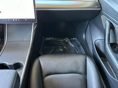 Used 2018 Tesla Model 3 Long Range image 28