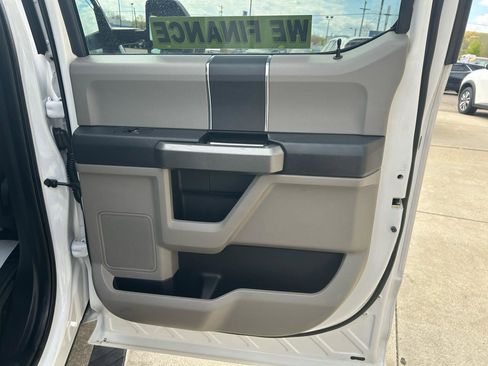 Used 2015 Ford F150 XLT AWD/4WD image 15