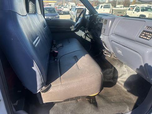 Used 1999 Ford F350 XL image 7