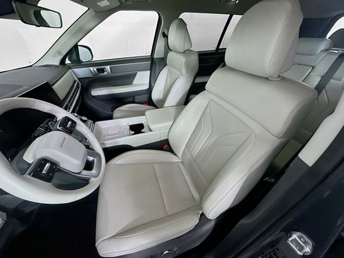 Used 2025 Hyundai Santa Fe SEL AWD/4WD image 13