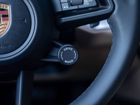 New 2026 Porsche Cayenne Base image 16