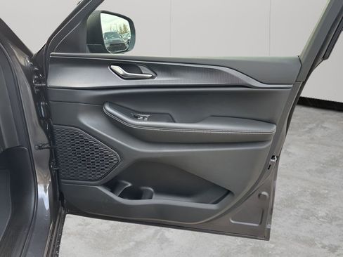 Used 2024 GMC Sierra 2500 Denali w/ Denali Reserve Package image 12