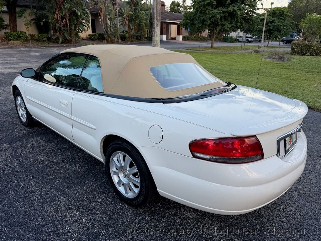 Used 2004 Chrysler Sebring GTC FWD image 27