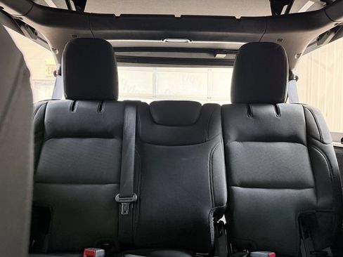 Used 2023 Jeep Wrangler Unlimited Sport AWD/4WD image 15