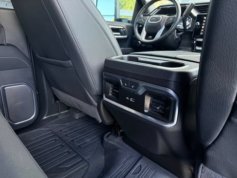 Used 2025 GMC Sierra 3500 Denali w/ Denali Reserve Package AWD/4WD image 46