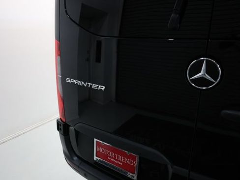 Used 2022 Mercedes-Benz Sprinter 2500 image 53