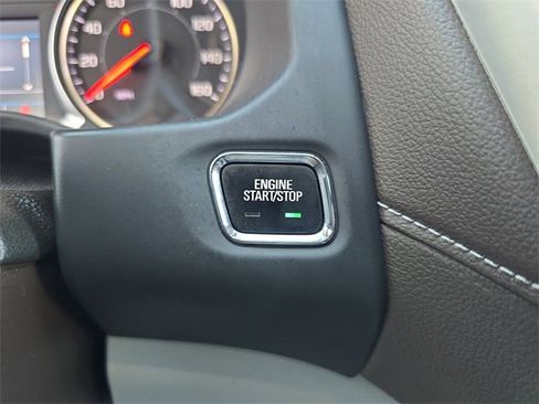 Certified 2020 GMC Acadia SLE image 26