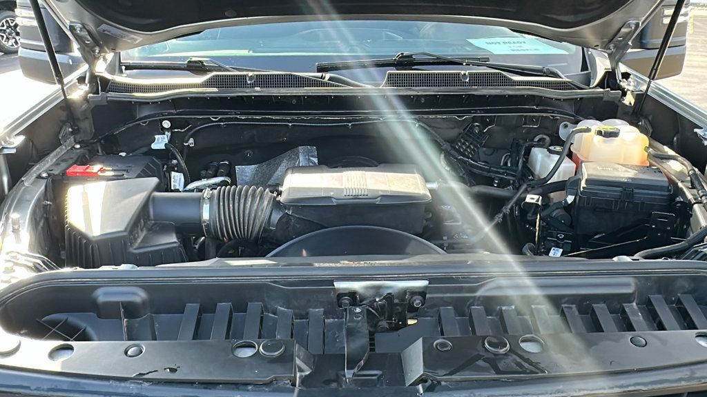 Used 2025 Chevrolet Silverado 2500 Custom AWD/4WD image 35