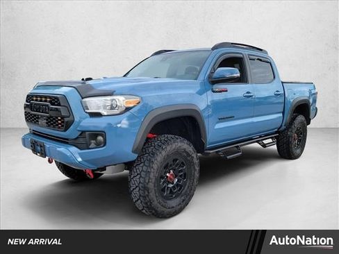 Used 2019 Toyota Tacoma TRD Sport w/ Technology Package image 1