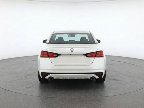 Used 2025 Nissan Altima 2.5 SV image 7
