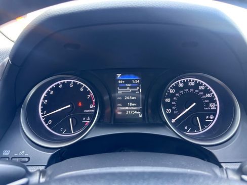 Used 2022 Toyota Camry SE w/ Carpet Mat Package (TMS) image 18