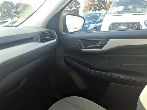 Certified 2022 Ford Escape SE w/ Convenience Package image 17