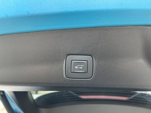 Used 2025 Chevrolet TrailBlazer RS w/ Convenience Package image 20