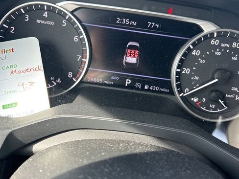 Used 2023 Nissan Pathfinder S image 22