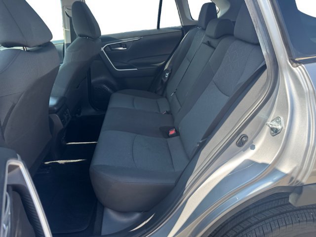 Used 2024 Toyota RAV4 XLE FWD image 11