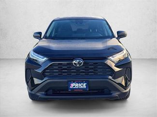 Used 2025 Toyota RAV4 LE FWD video 2