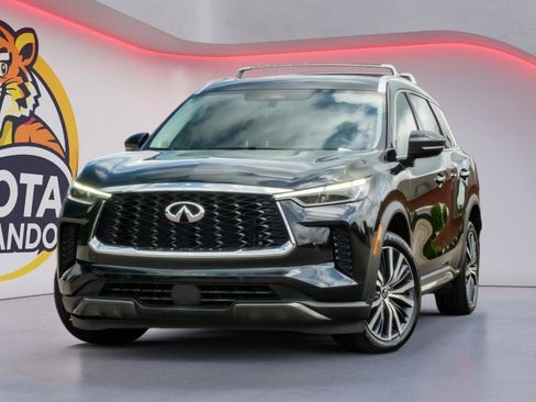 Used 2023 INFINITI QX60 Sensory w/ Cargo Package AWD/4WD image 2