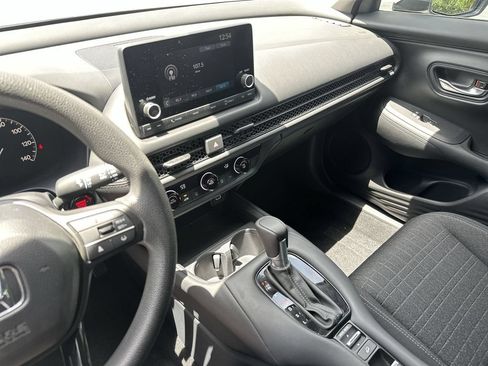 Certified 2024 Honda HR-V LX image 24