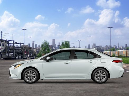 New 2026 Toyota Corolla LE FWD image 4