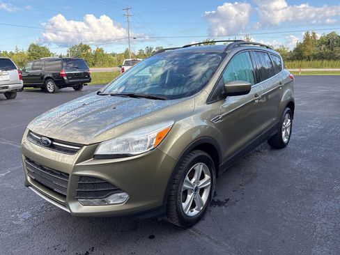 Used 2013 Ford Escape SE image 2