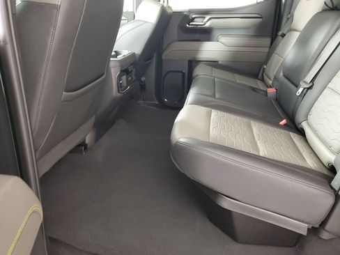 Used 2024 Chevrolet Silverado 1500 ZR2 image 13