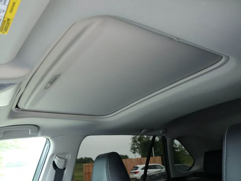 Used 2021 Toyota RAV4 XLE Premium FWD image 28