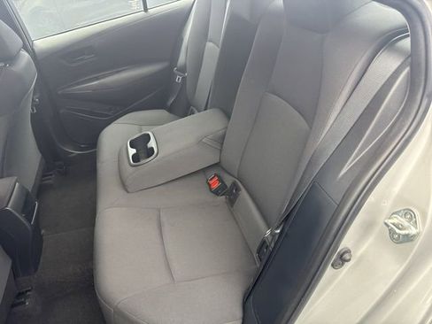 Used 2022 Toyota Corolla LE image 34
