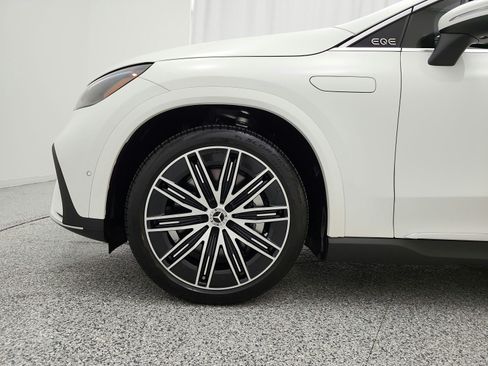 Certified 2026 Mercedes-Benz EQE 320+ SUV image 17
