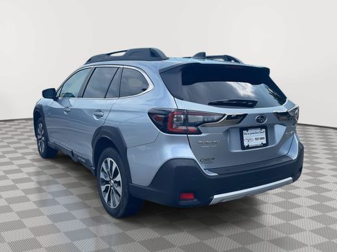 Used 2024 Subaru Outback Limited AWD/4WD image 8