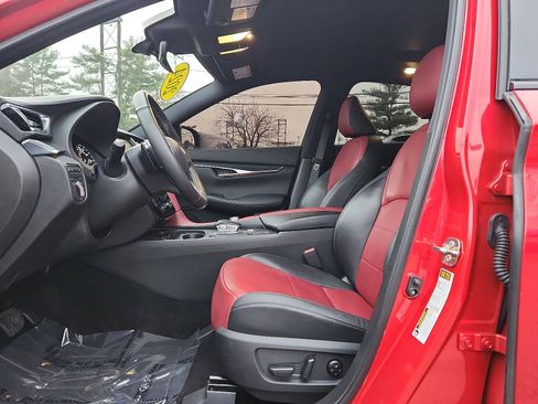 Used 2024 INFINITI QX50 Sport image 13