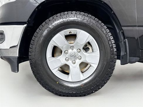 Used 2021 RAM 1500 Big Horn RWD image 39