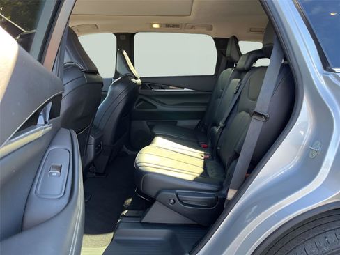 Used 2022 INFINITI QX60 Pure image 28