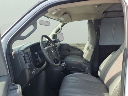 New 2026 Chevrolet Express 2500 w/ Driver Convenience Package image 13