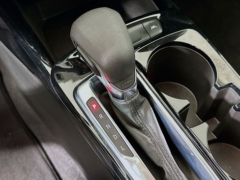 Used 2025 Chevrolet Trax LT image 23