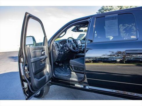 Certified 2025 RAM 2500 Big Horn AWD/4WD image 26