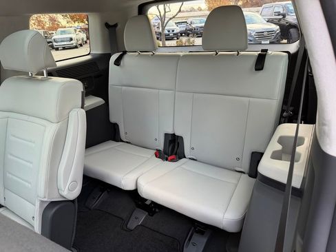 Used 2025 Hyundai Santa Fe Calligraphy image 38