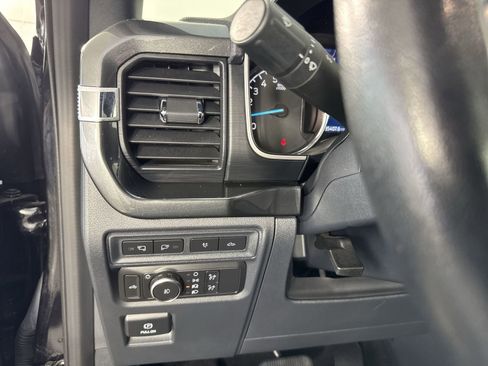 Used 2022 Ford F150 XLT w/ Equipment Group 302A High image 15