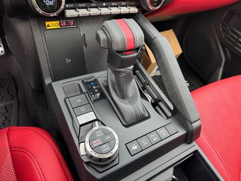 Used 2025 Toyota Tacoma TRD Pro w/ Tow Tech Package AWD/4WD image 23